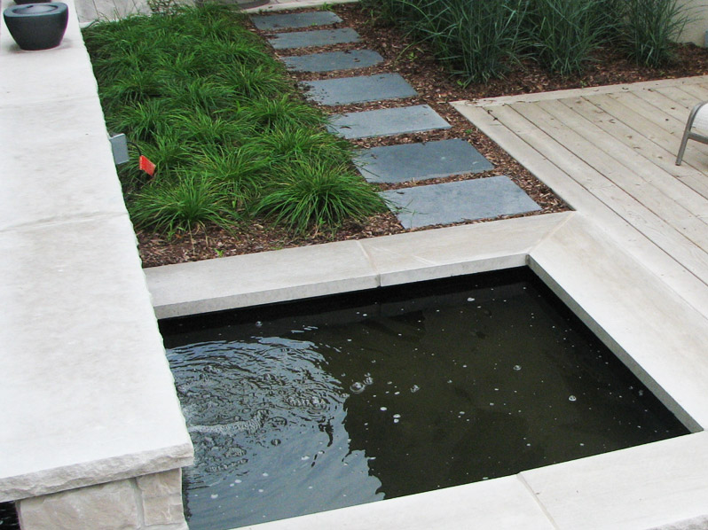 Niagara on the Lake (Reflector Pools)